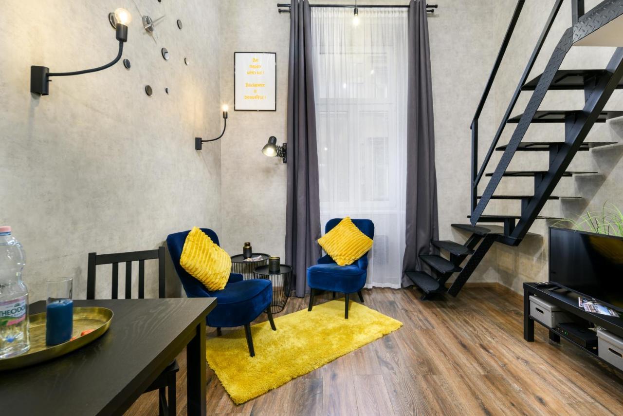 Luxury Apartment In The City Center With Parking Budapest Exterior photo