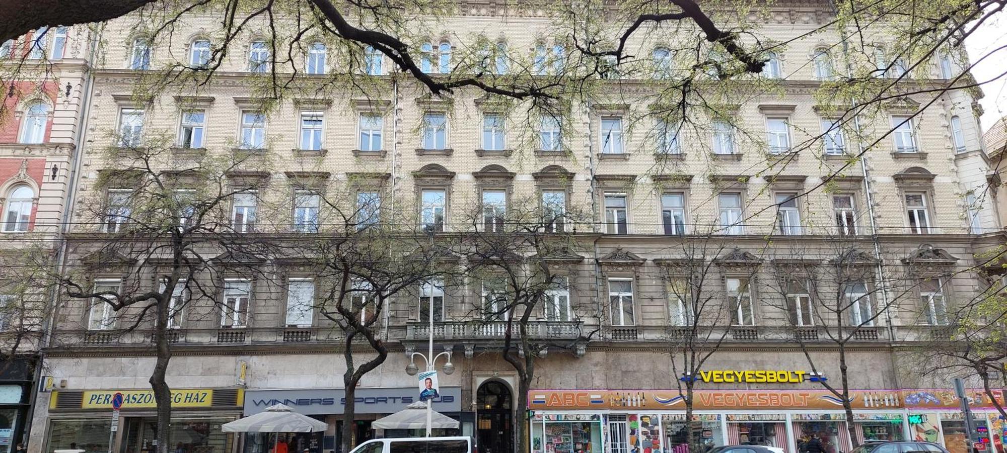 Luxury Apartment In The City Center With Parking Budapest Exterior photo
